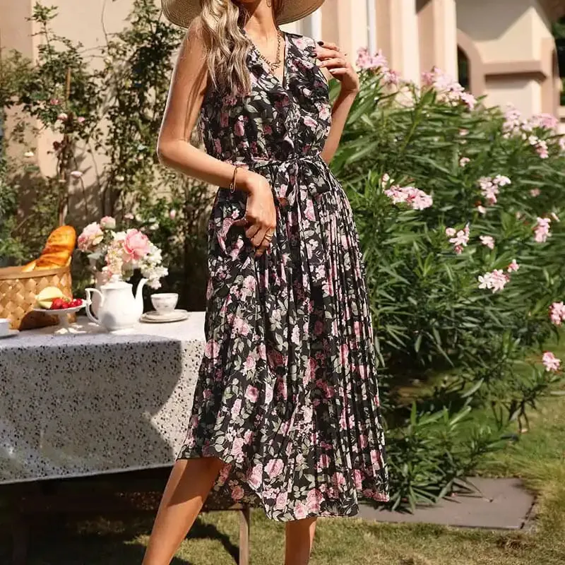 Vintage Floral Print Black Maxi Dress